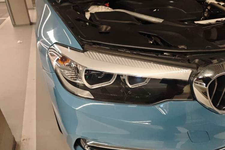 Used BMW 5 Series 2018 525Li Luxury Package Right Front Headlight