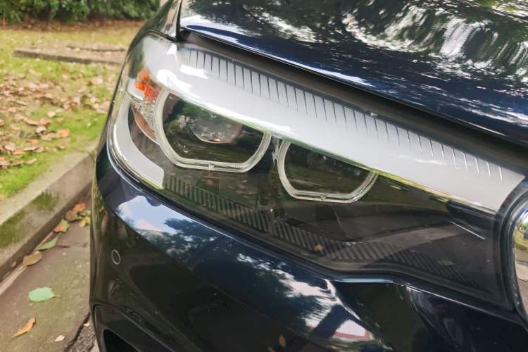 Used BMW 5 Series 2018 525Li M Sport Package Right Front Headlight