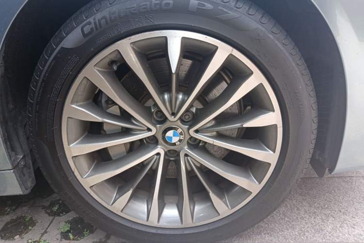 Used BMW 5 Series 2018 Facelifted 530Li xDrive M Sport Package Right Front Wheel Hub
