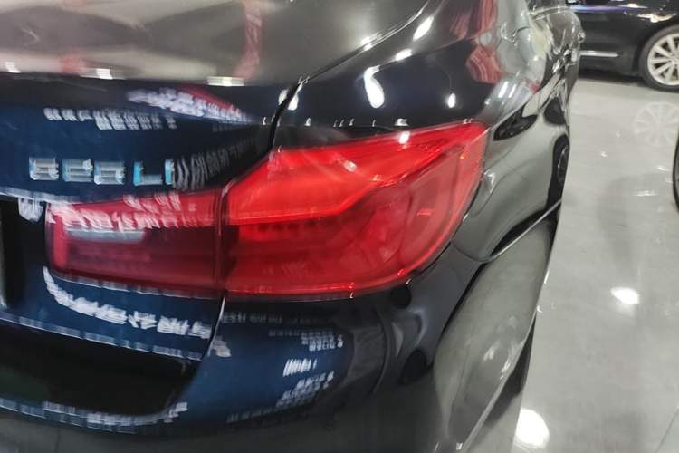 Used BMW 5 Series 2018 525Li M Sport Package Right Rear Taillight