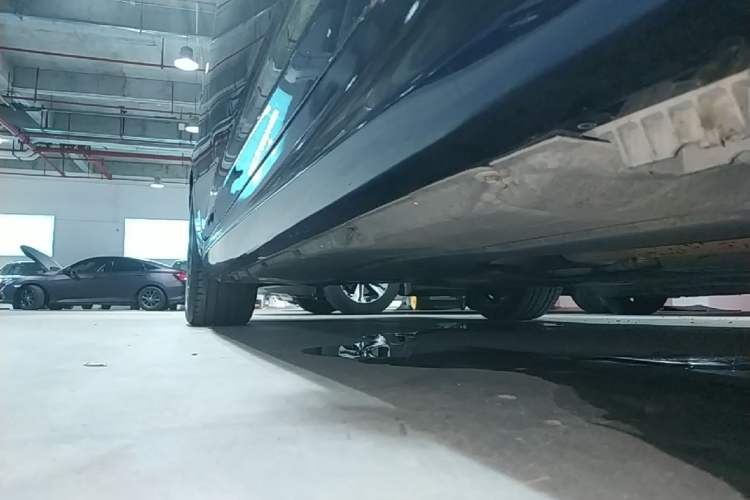 Used BMW 5 Series 2018 540i M Sport Package Right Side Sill