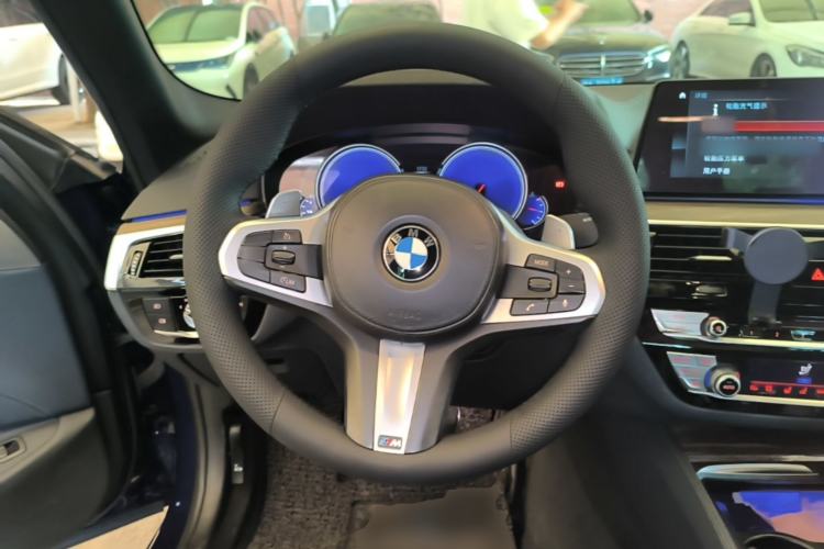 Used BMW 5 Series 2018 530i M Sport Package Steering Wheel