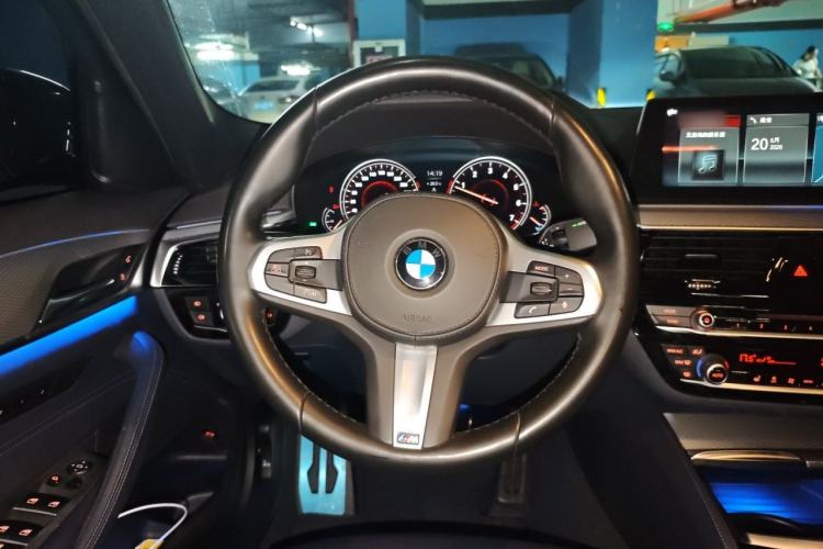 Used BMW 5 Series 2018 525i M Sport Package Steering Wheel