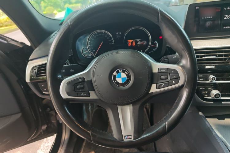 Used BMW 5 Series 2018 525Li M Sport Package Steering Wheel
