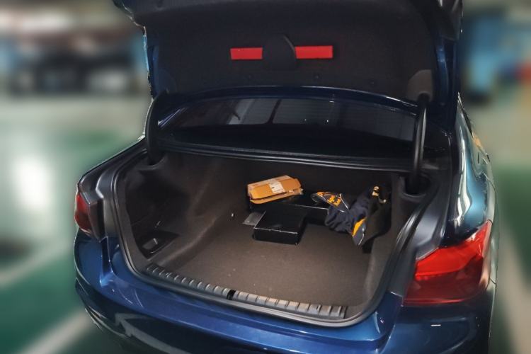 Used BMW 5 Series 2018 525i M Sport Package Trunk