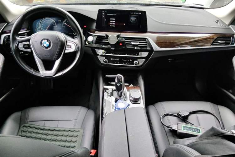 Used BMW 5 Series 2018 525Li M Sport Package Center Console
