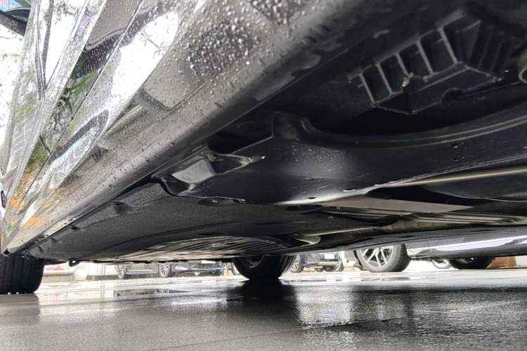 Used BMW 5 Series 2018 525Li M Sport Package Chassis Rear Left