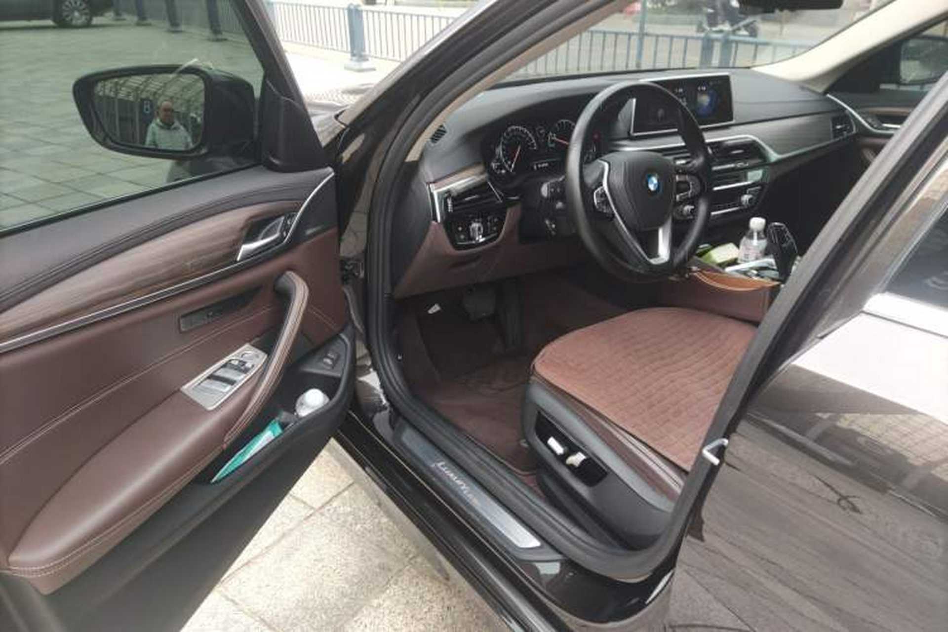 Used BMW 5 Series 2018 Facelifted 530Li xDrive Luxury Package Driver Seat