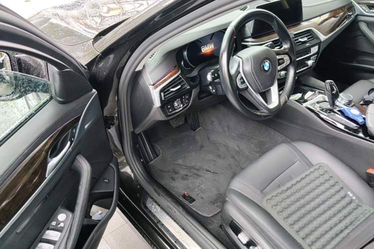 Used BMW 5 Series 2018 525Li M Sport Package Driver Seat