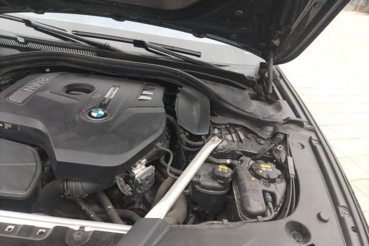 Used BMW 5 Series 2018 Facelifted 530Li xDrive Luxury Package Engine Bay Left