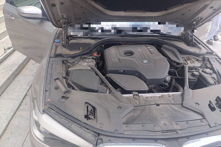 Used BMW 5 Series 2018 528Li Launch Special Edition Engine Bay Right