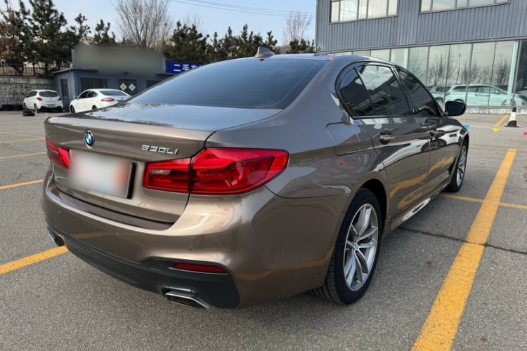 Used BMW 5 Series 2018 525Li M Sport Package Exterior 2