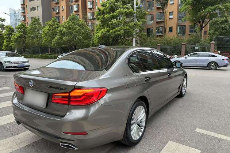 Used BMW 5 Series 2018 Facelifted 530Li xDrive Luxury Package Exterior 5