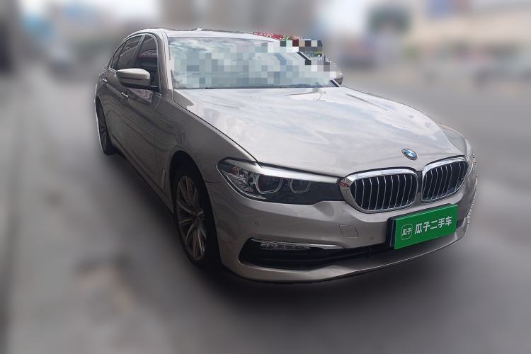 Used BMW 5 Series 2018 528Li Launch Special Edition Front Right 45 Deg