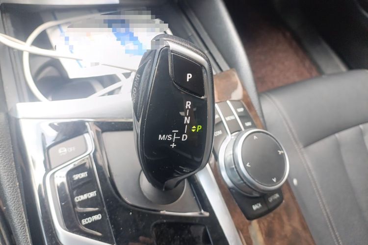 Used BMW 5 Series 2018 528Li Launch Special Edition Gear Lever