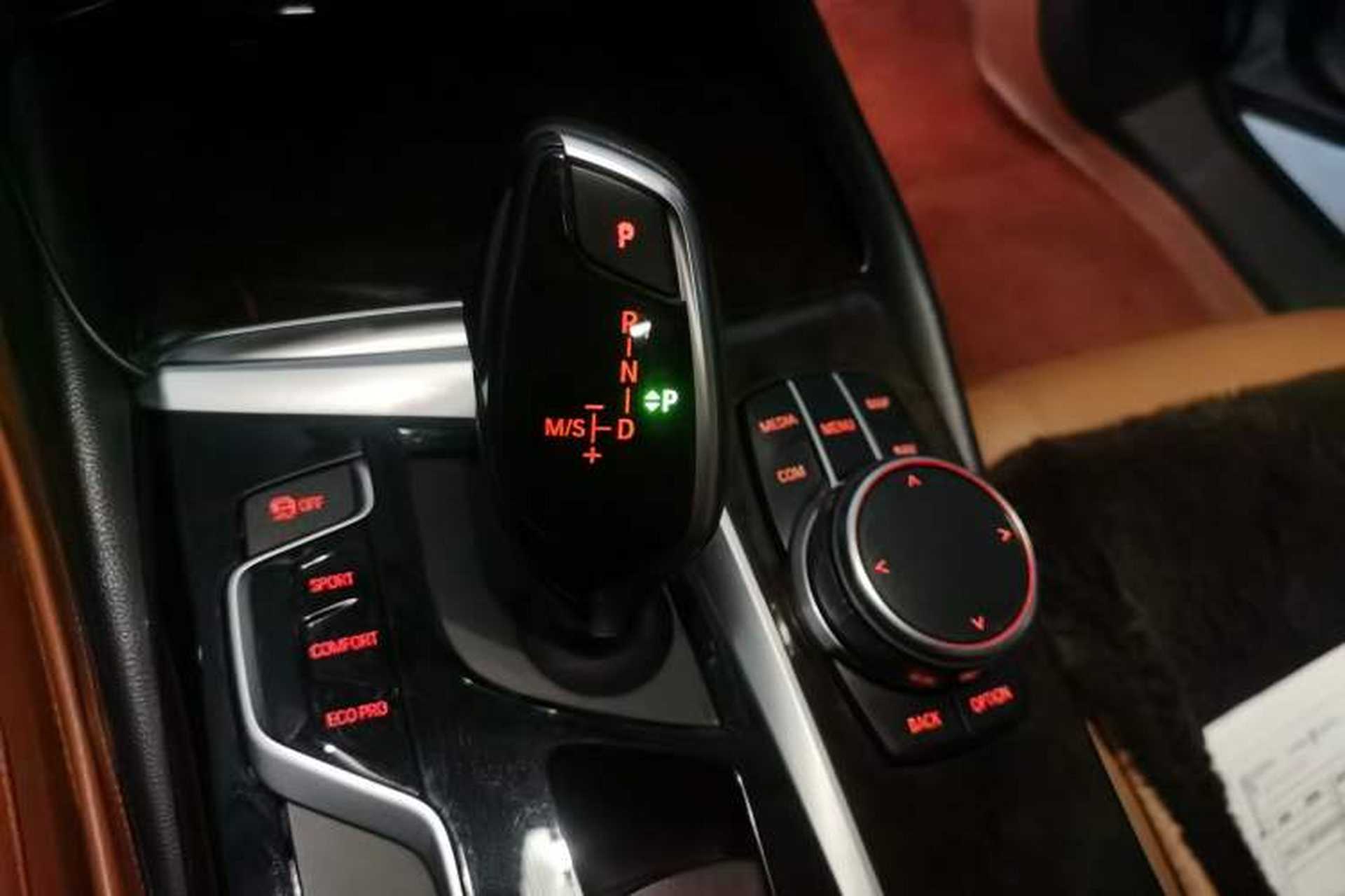 Used BMW 5 Series 2018 528Li Launch Special Edition Gear Lever