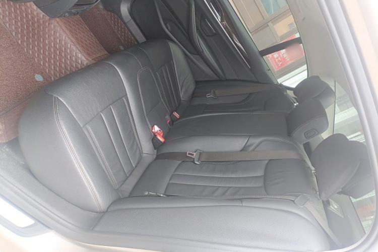 Used BMW 5 Series 2018 528Li Launch Special Edition Left Rear Seat