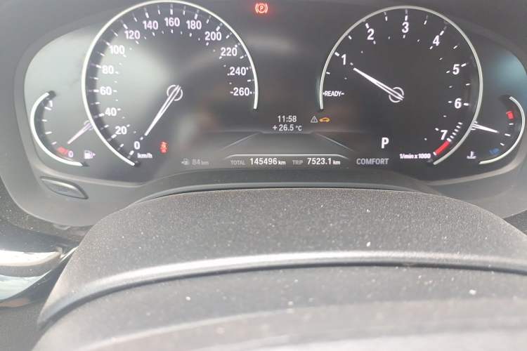 Used BMW 5 Series 2018 528Li Launch Special Edition Odometer Close Up