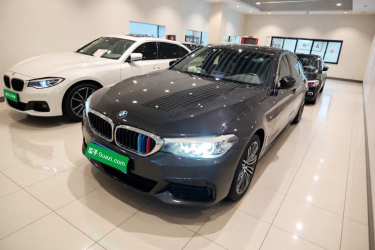 Used BMW 5 Series 2018 Restyled 530Li Leading Edition M Sport Package Guazi used car, China used car export, Used car for sale, Used BMW cars, Cheapest cars for sale