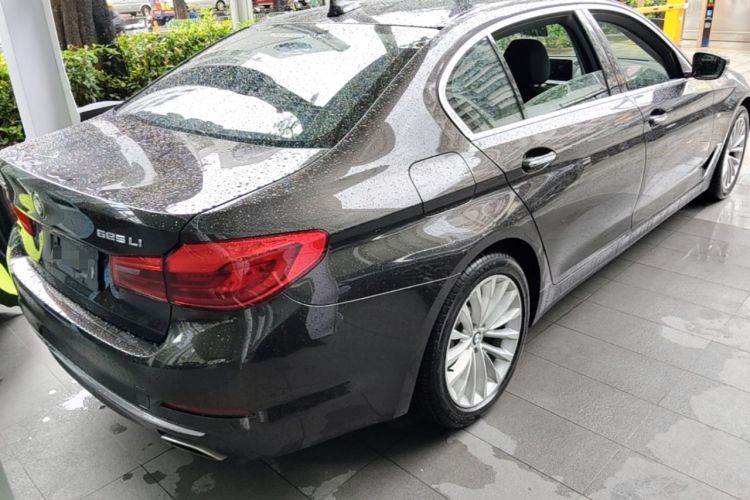Used BMW 5 Series 2018 525Li M Sport Package Rear Right 45 Deg