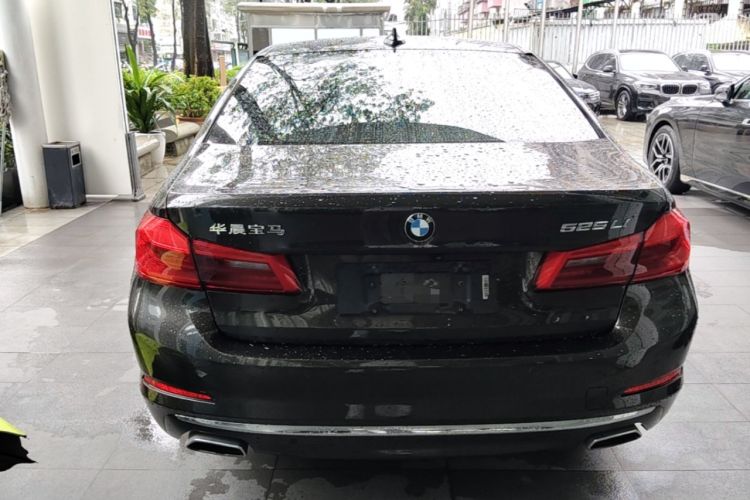 Used BMW 5 Series 2018 525Li M Sport Package Rear
