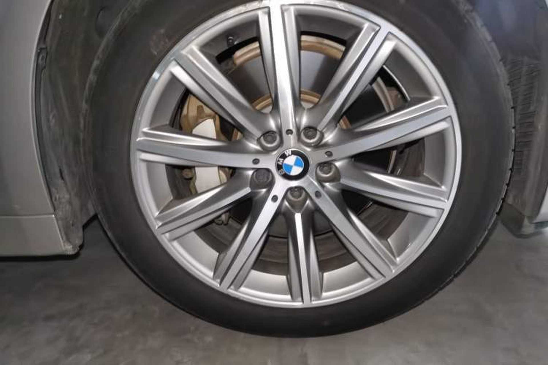 Used BMW 5 Series 2018 528Li Launch Special Edition Right Front Wheel Hub