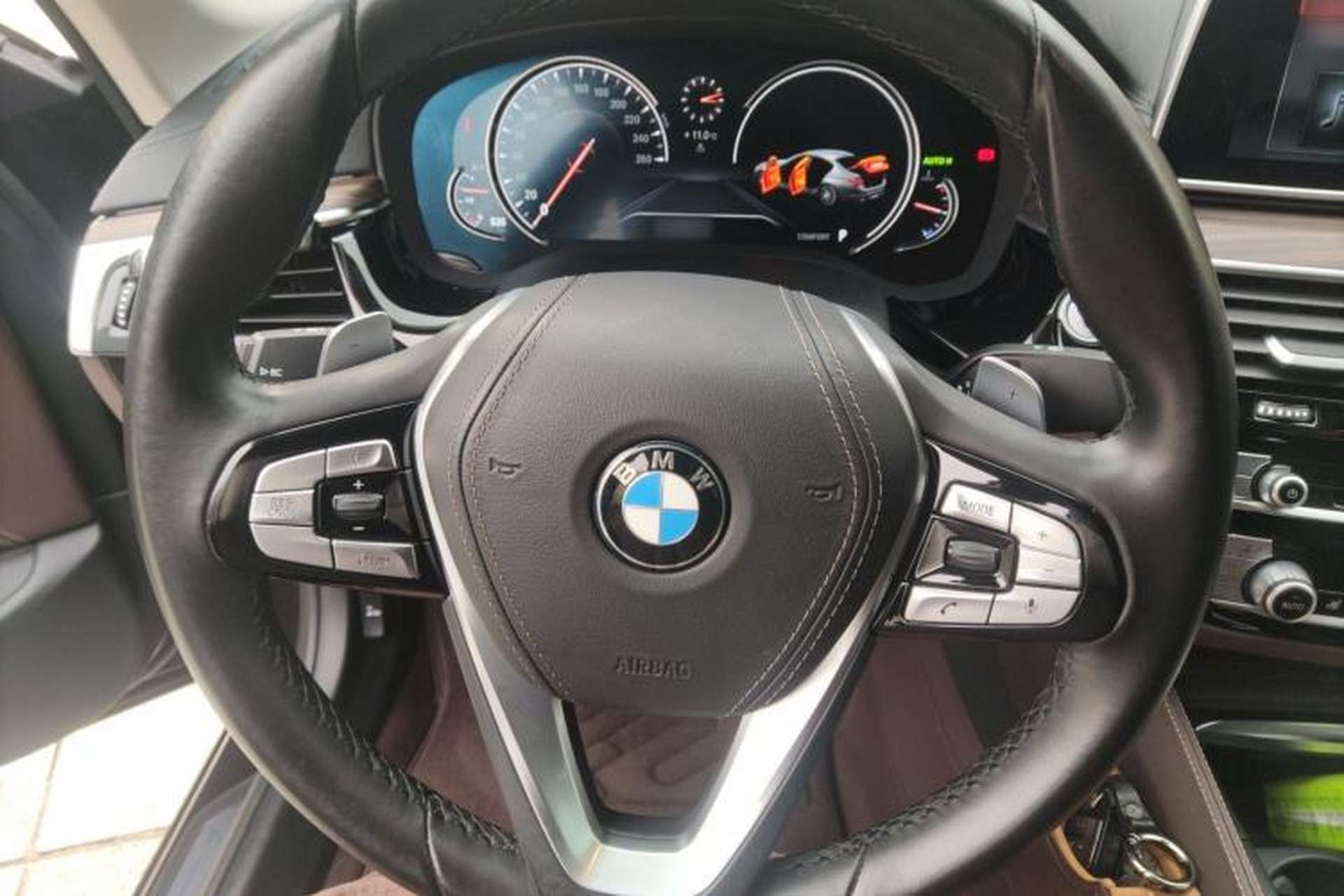 Used BMW 5 Series 2018 Facelifted 530Li xDrive Luxury Package Steering Wheel