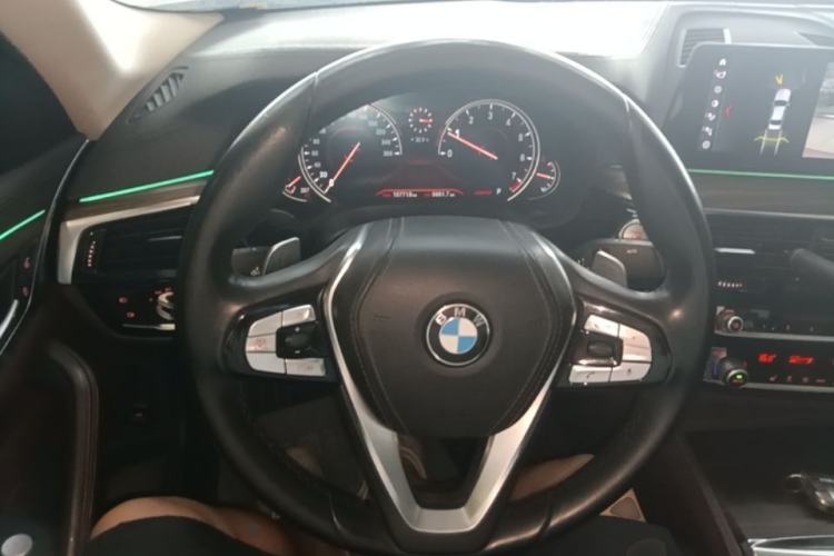 Used BMW 5 Series 2018 Revised Version 530Li Leading Edition Luxury Package Steering Wheel