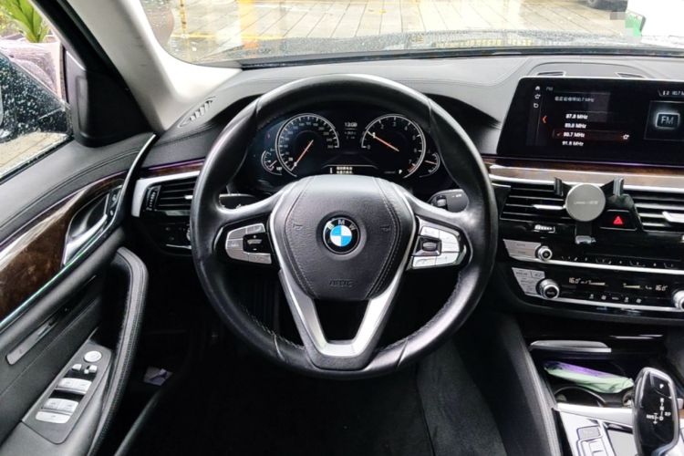 Used BMW 5 Series 2018 525Li M Sport Package Steering Wheel