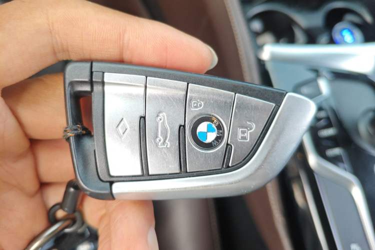 Used BMW 5 Series 2018 Revised Version 530Li Leading Edition Luxury Package Vehicle Key