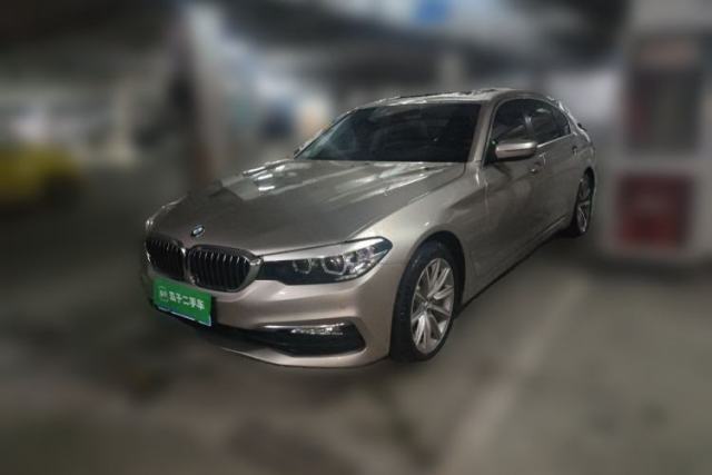 BMW 5 Series 2018 528Li Launch Special Edition مستعملة