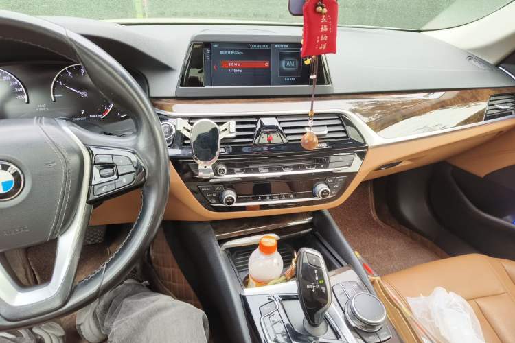 Used BMW 5 Series 2018 528Li Launch Special Edition Audio And AC Panel