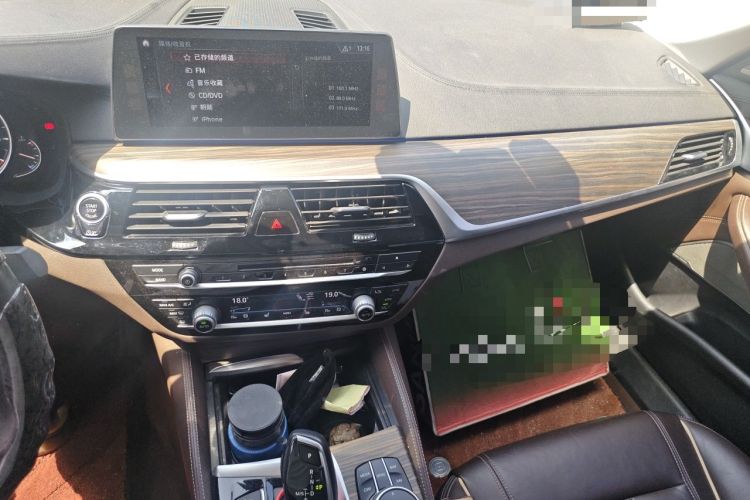 Used BMW 5 Series 2018 530Li Luxury Edition Premium Package Audio And AC Panel