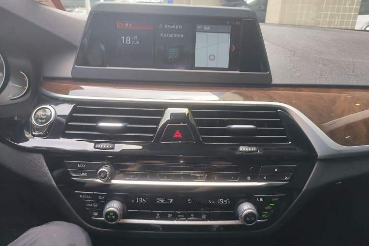 Used BMW 5 Series 2018 528Li Launch Special Edition Audio And AC Panel