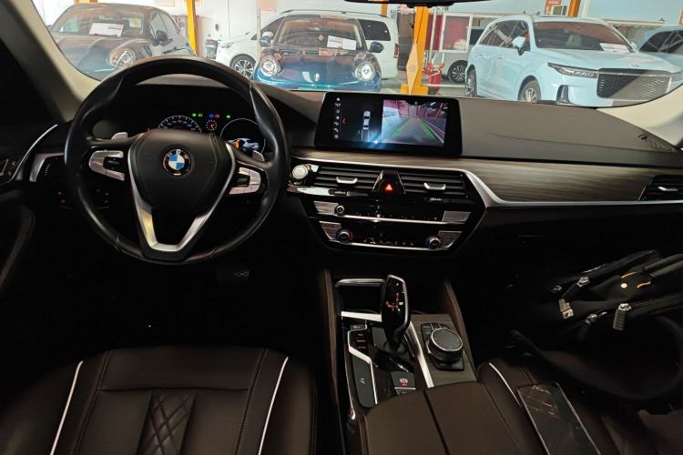 Used BMW 5 Series 2018 Revised Version 530Li Leading Edition Luxury Package Center Console
