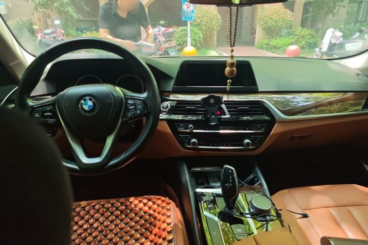 Used BMW 5 Series 2018 528Li Launch Special Edition Center Console