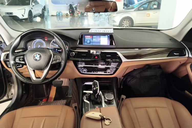 Used BMW 5 Series 2018 528Li Launch Special Edition Center Console
