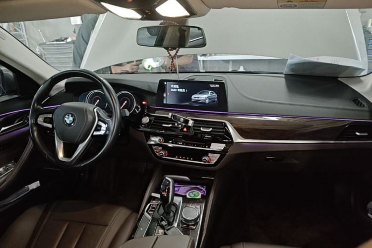 Used BMW 5 Series 2018 525Li Luxury Package Center Console