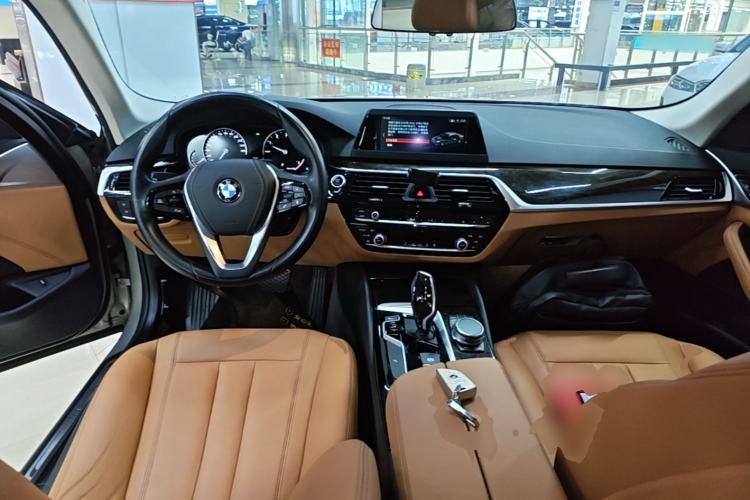 Used BMW 5 Series 2018 528Li Launch Special Edition Center Console