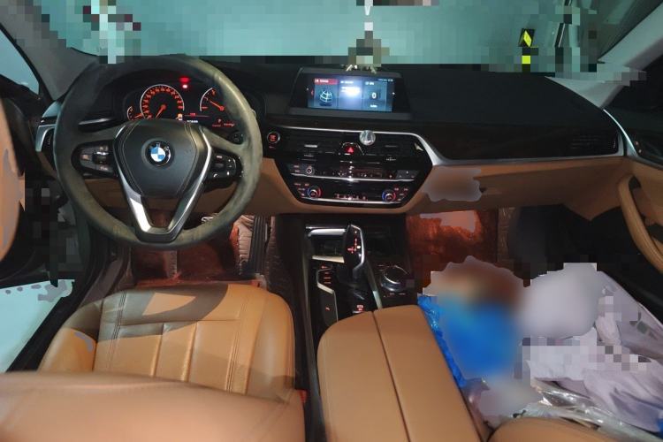 Used BMW 5 Series 2018 528Li Launch Special Edition Center Console