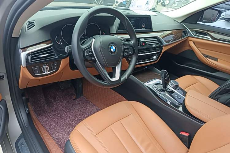 Used BMW 5 Series 2018 528Li Launch Special Edition Center Console