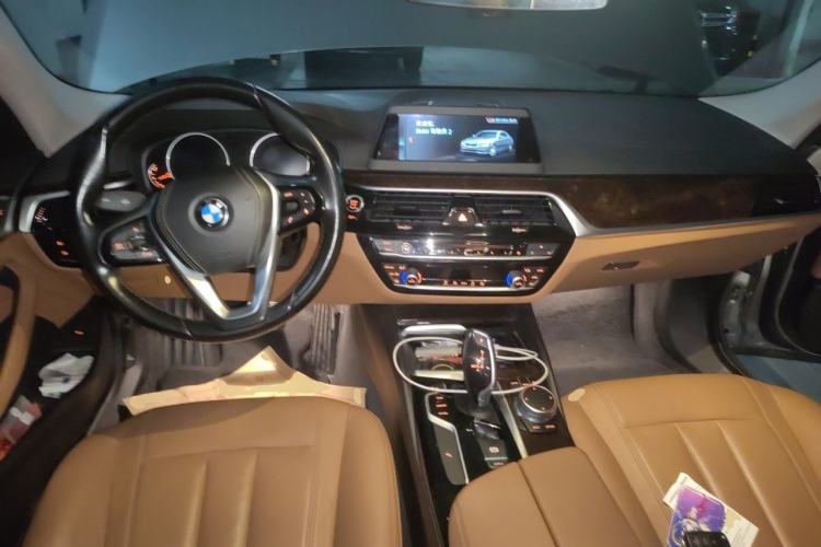 Used BMW 5 Series 2018 528Li Launch Special Edition Center Console