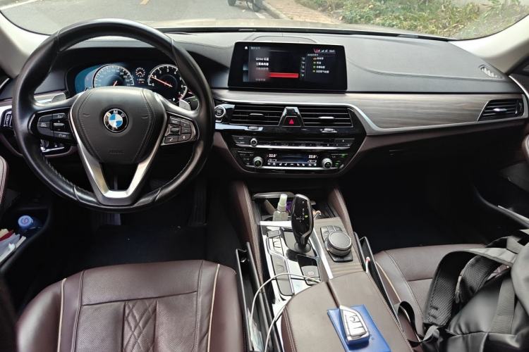 Used BMW 5 Series 2018 530Li Luxury Edition Premium Package Center Console