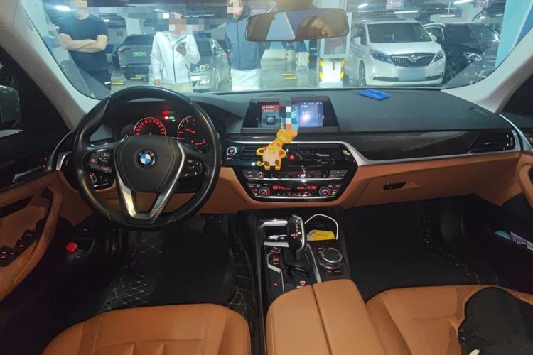 Used BMW 5 Series 2018 528Li Launch Special Edition Center Console