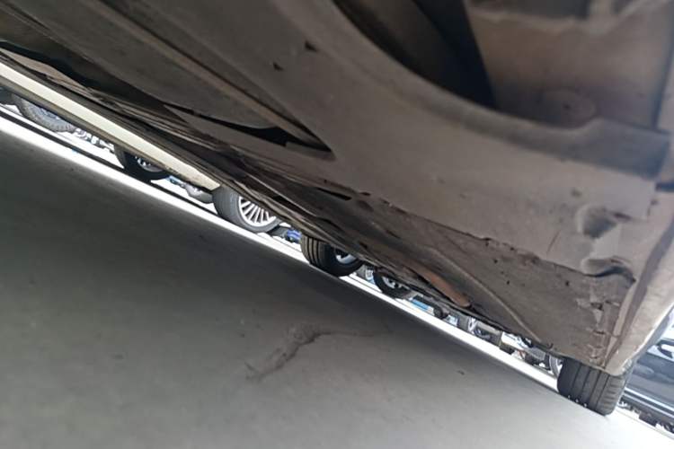 Used BMW 5 Series 2018 528Li Launch Special Edition Chassis Rear Right