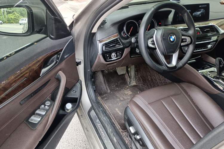 Used BMW 5 Series 2018 525Li Luxury Package Driver Seat