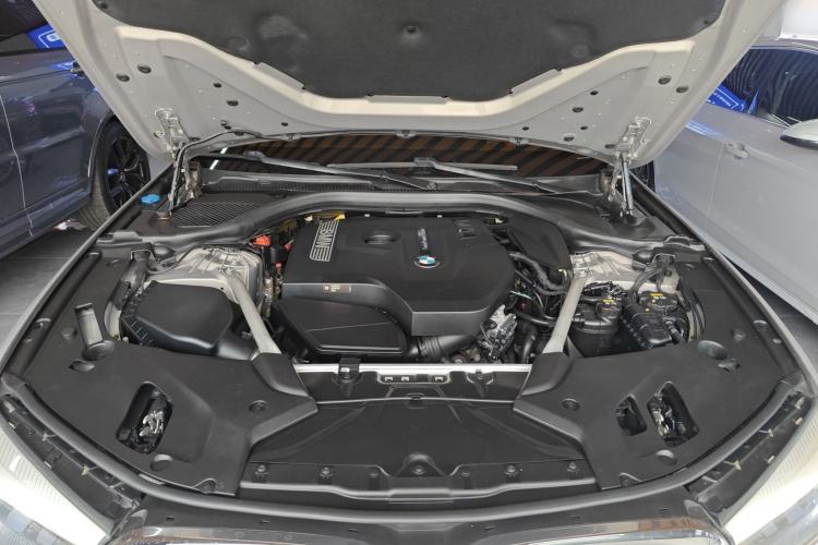 Used BMW 5 Series 2018 525Li Luxury Package Engine Bay