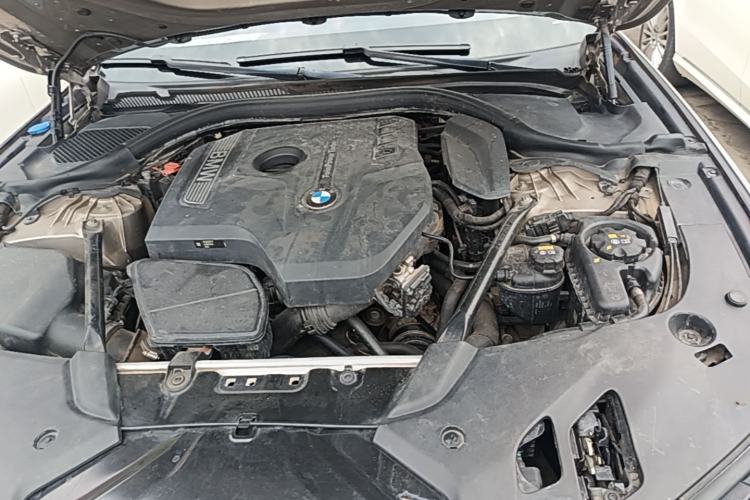 Used BMW 5 Series 2018 528Li Launch Special Edition Engine Bay