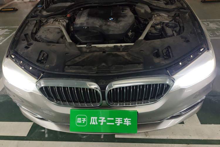 Used BMW 5 Series 2018 525Li Luxury Package Engine Bay