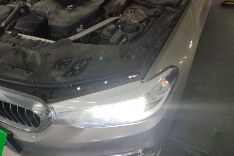 Used BMW 5 Series 2018 525Li Luxury Package Engine Bay Left